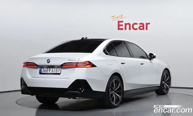 BMW 5 серия 2025 2.0 автомат (гидро), миниатюра 2