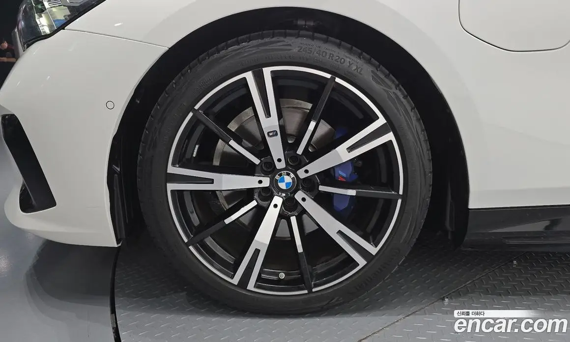BMW 5 серия 2025 2.0 автомат (гидро), фото 5