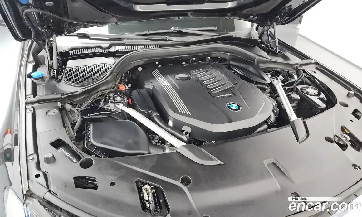 BMW 6 серия 2023 3.0 автомат (гидро), фото 6