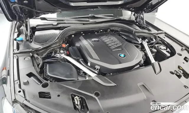 BMW 6 серия 2023 3.0 автомат (гидро), миниатюра 6