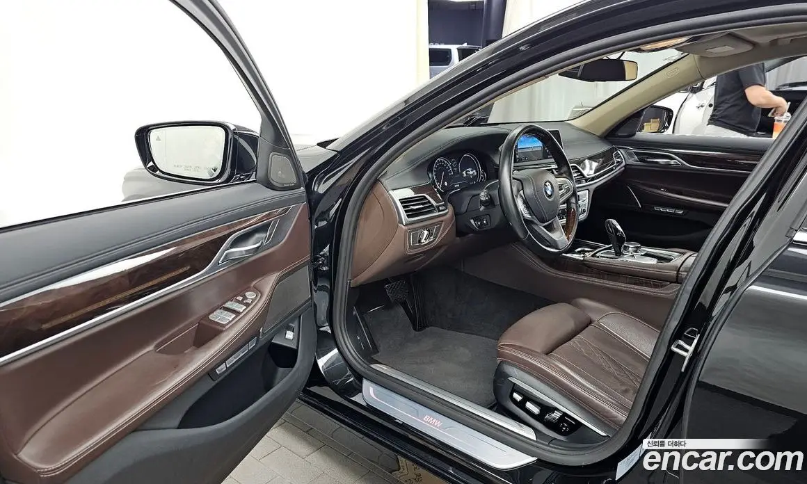 BMW 7 серия 2016 3.0 автомат (гидро), фото 10