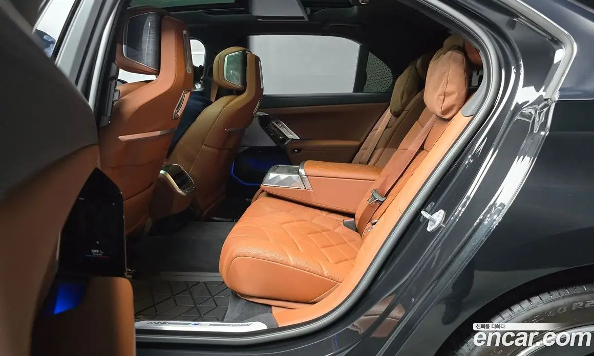 BMW 7 серия 2025 3.0 автомат (гидро), фото 19 BMW 7 серия 2025 3.0 автомат (гидро), фото 19