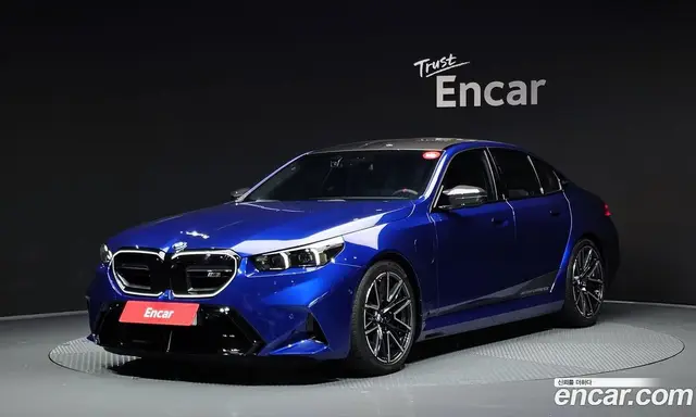BMW M5, 2026, 8 341 км