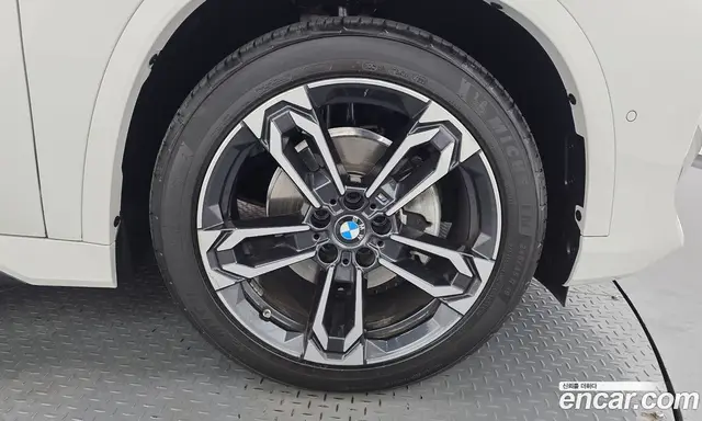 BMW X1 2024 2.0 автомат (гидро), миниатюра 4 BMW X1 2024 2.0 автомат (гидро), миниатюра 4