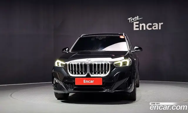 BMW X1 2024 2.0 автомат (гидро), миниатюра 3