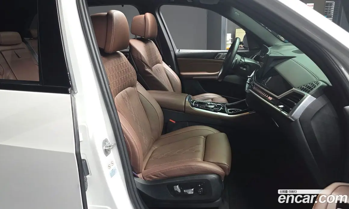BMW X5 2023 3.0 автомат (гидро), фото 16