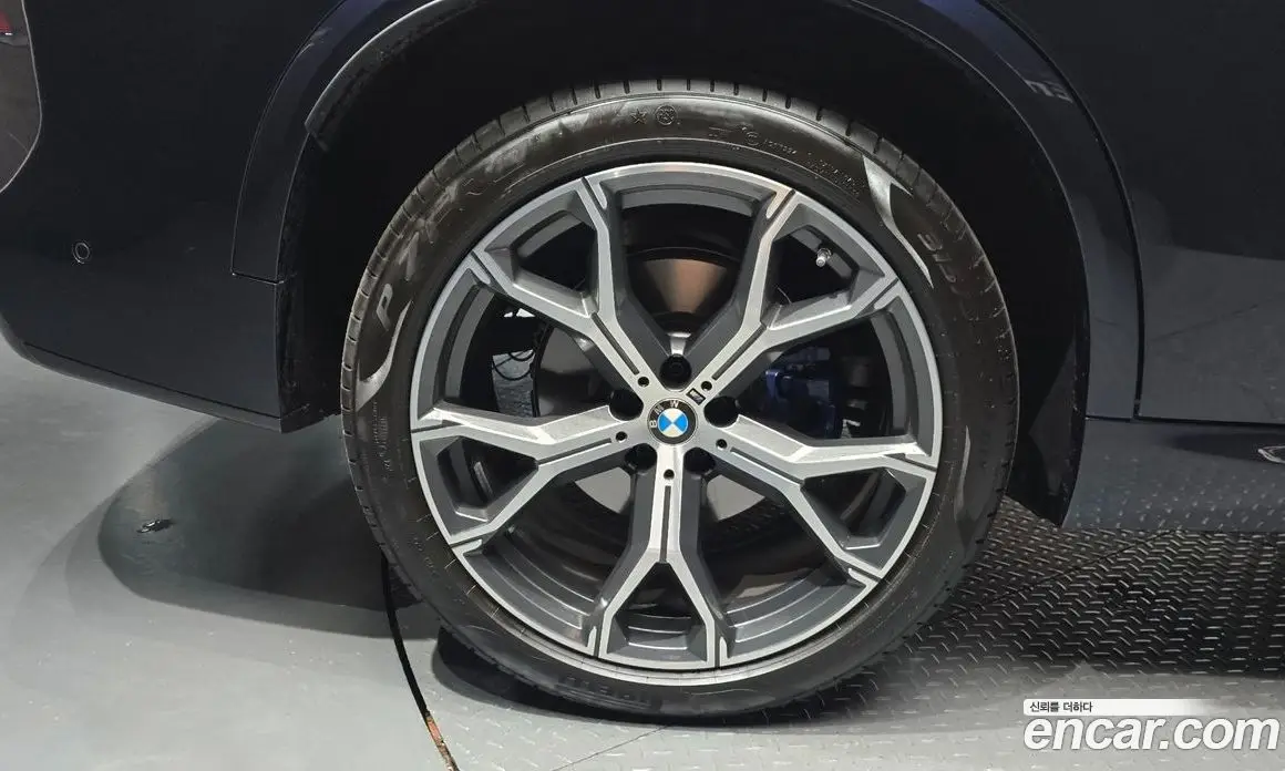 BMW X5 2025 3.0 автомат (гидро), фото 5