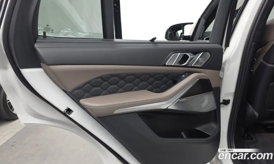 BMW X5M 2021 4.4 автомат (гидро), фото 15 BMW X5M 2021 4.4 автомат (гидро), фото 15