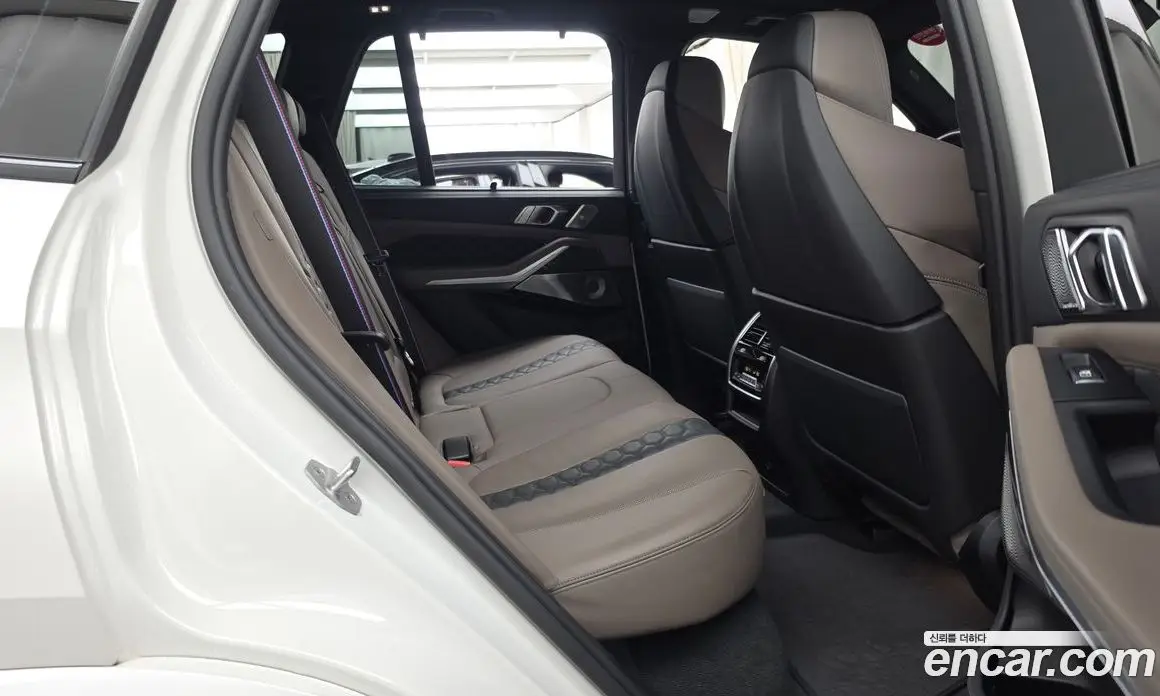 BMW X5M 2021 4.4 автомат (гидро), фото 18 BMW X5M 2021 4.4 автомат (гидро), фото 18