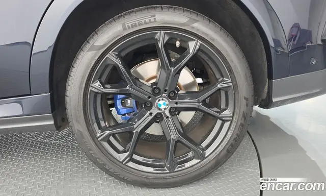 BMW X6 2023 3.0 автомат (гидро), миниатюра 7