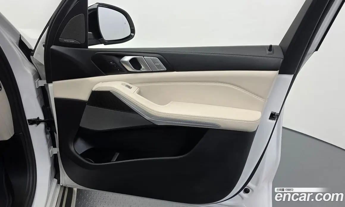 BMW X7 2022 3.0 автомат (гидро), фото 15