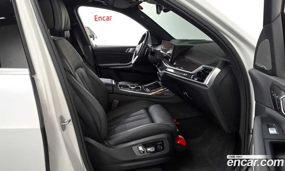 BMW X7 2025 3.0 автомат (гидро), фото 16 BMW X7 2025 3.0 автомат (гидро), фото 16