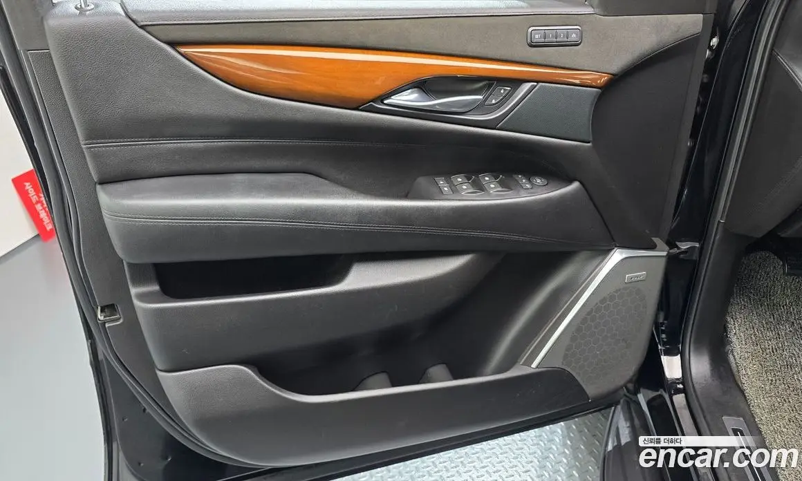 Cadillac Escalade 2018 6.2 автомат (гидро), фото 14