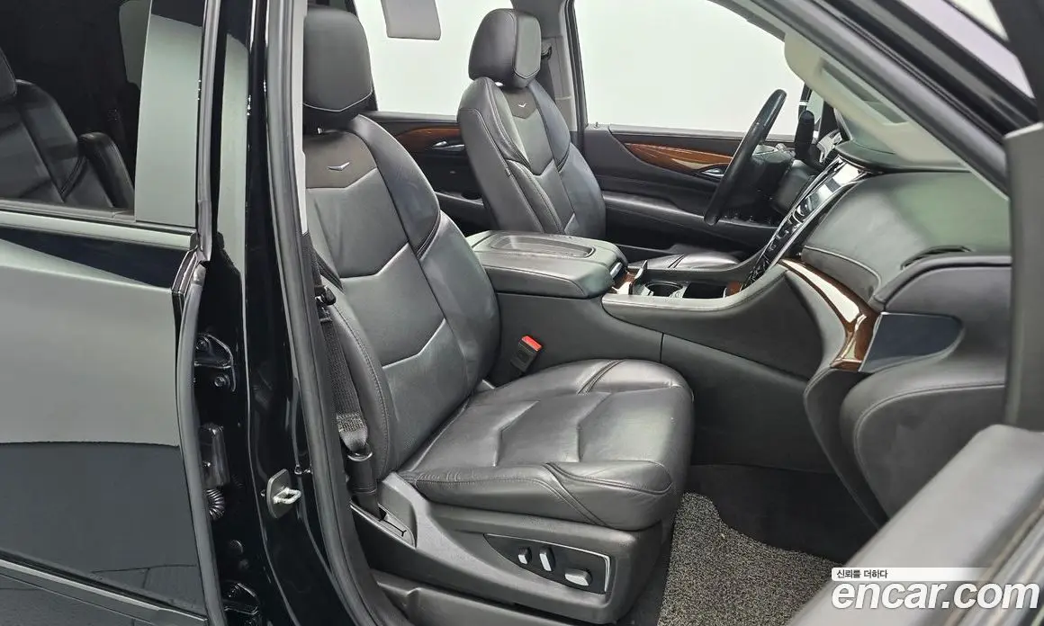 Cadillac Escalade 2018 6.2 автомат (гидро), фото 16