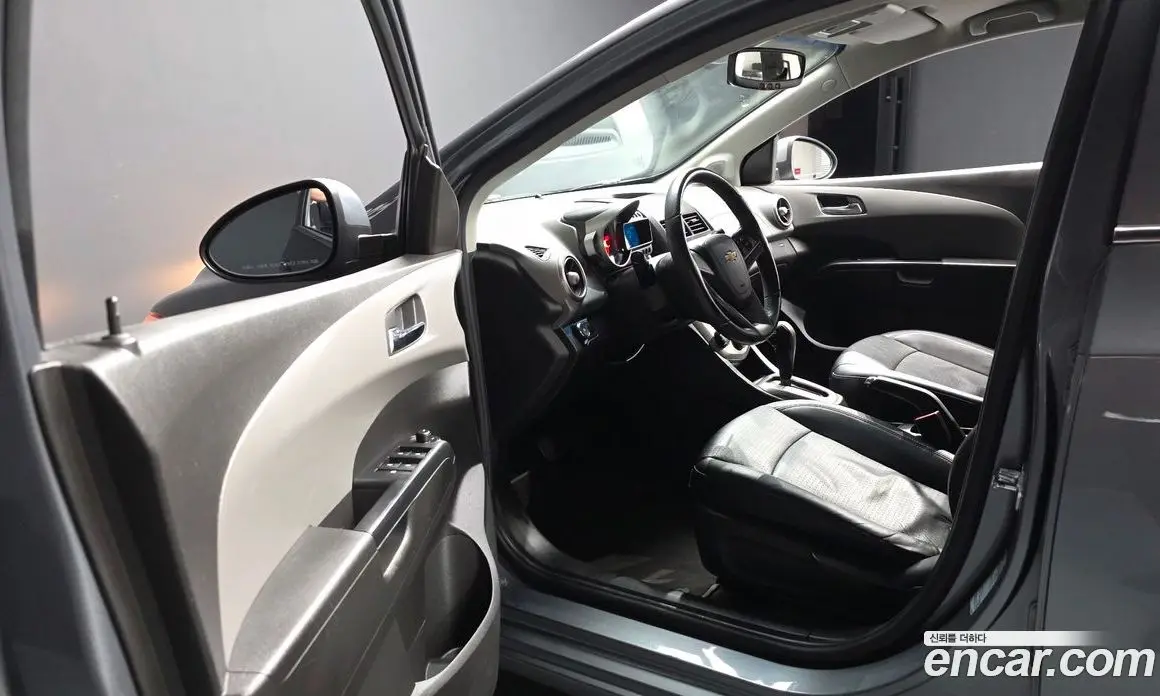Chevrolet Aveo 2012 1.6 автомат (гидро), фото 12