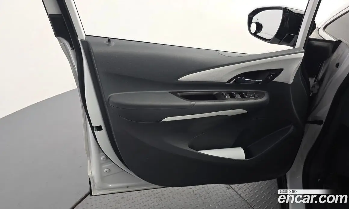 Chevrolet Bolt EV 2018 0.2 автомат (гидро), фото 14 Chevrolet Bolt EV 2018 0.2 автомат (гидро), фото 14