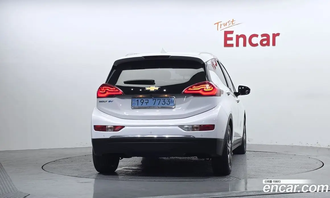 Chevrolet Bolt EV 2018 0.2 автомат (гидро), фото 4 Chevrolet Bolt EV 2018 0.2 автомат (гидро), фото 4