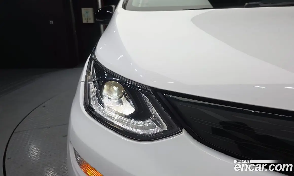 Chevrolet Bolt EV 2018 0.2 автомат (гидро), фото 8 Chevrolet Bolt EV 2018 0.2 автомат (гидро), фото 8