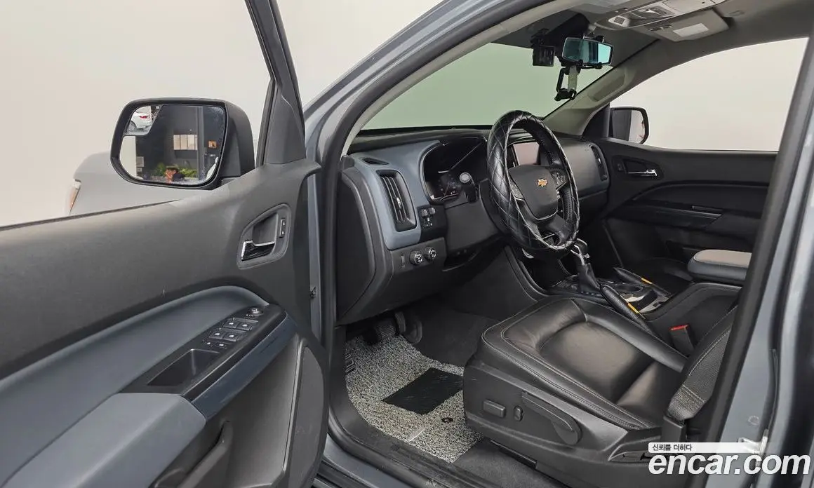 Chevrolet Colorado 2022 3.6 автомат (гидро), фото 13