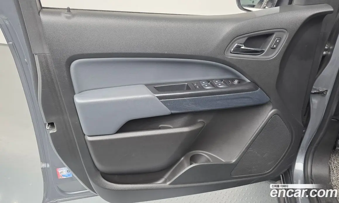 Chevrolet Colorado 2022 3.6 автомат (гидро), фото 14