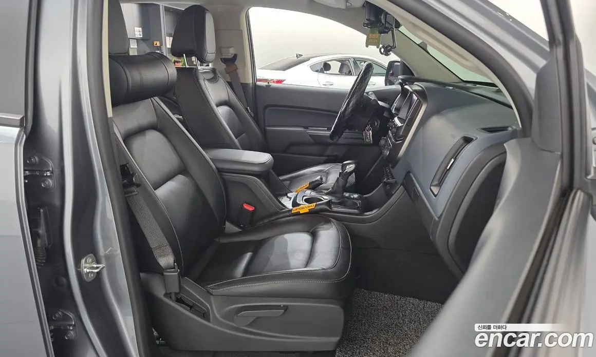 Chevrolet Colorado 2022 3.6 автомат (гидро), фото 16