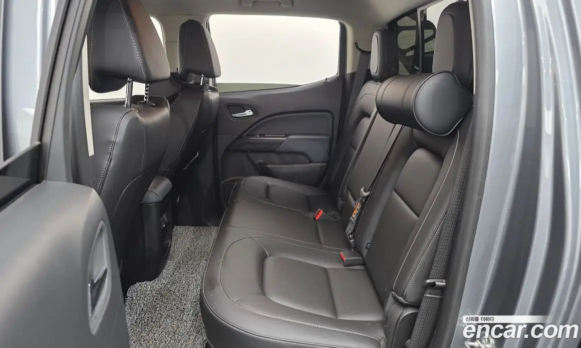Chevrolet Colorado 2022 3.6 автомат (гидро), фото 17