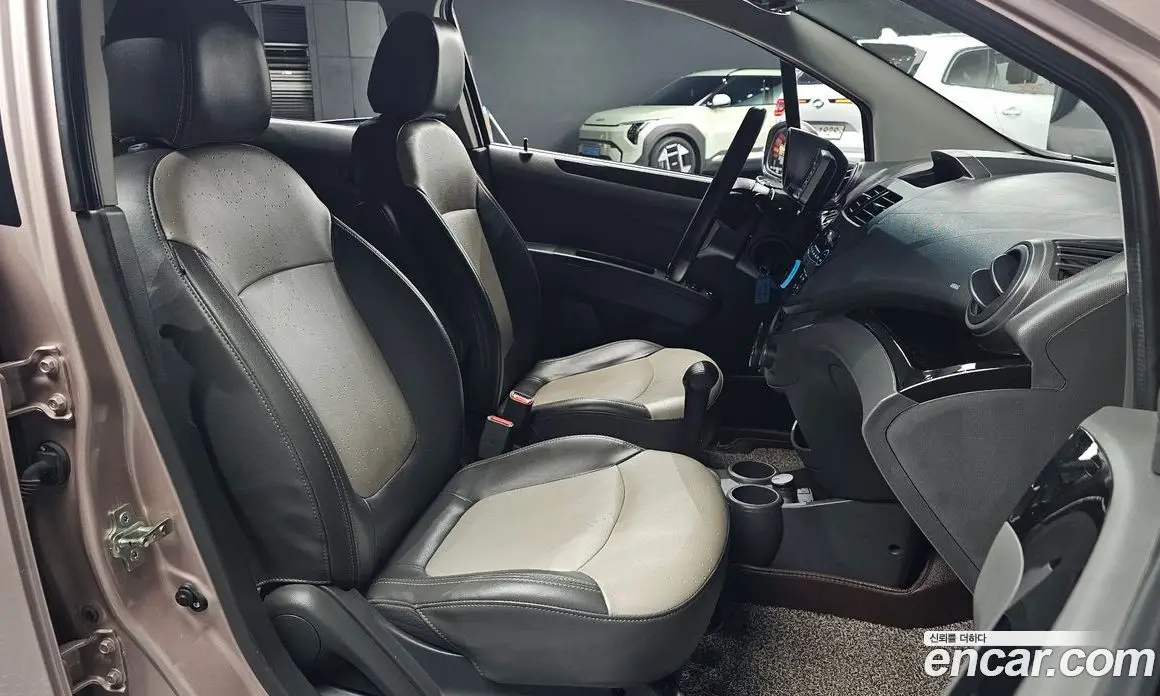 Chevrolet Spark 2012 1.0 автомат (гидро), фото 15