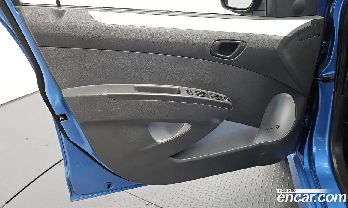 Chevrolet Spark 2013 1.0 автомат (гидро), фото 14