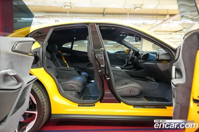 Ferrari Purosangue 2025 6.5 автомат (гидро), миниатюра 12