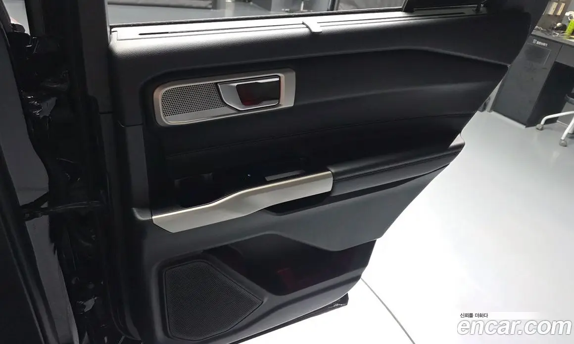 Ford Explorer 2021 2.3 автомат (гидро), фото 15