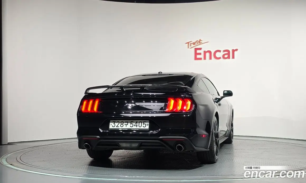 Ford Mustang 2019 2.3 автомат (гидро), фото 4 Ford Mustang 2019 2.3 автомат (гидро), фото 4