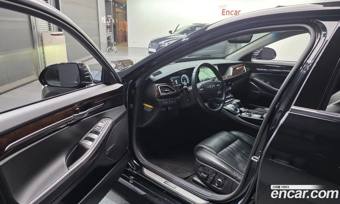 Genesis EQ900 2016 3.3 автомат (гидро), фото 13 Genesis EQ900 2016 3.3 автомат (гидро), фото 13