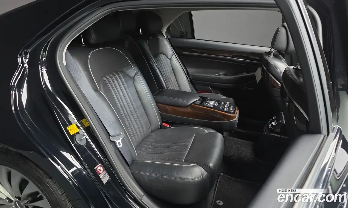 Genesis EQ900 2016 3.3 автомат (гидро), фото 16 Genesis EQ900 2016 3.3 автомат (гидро), фото 16