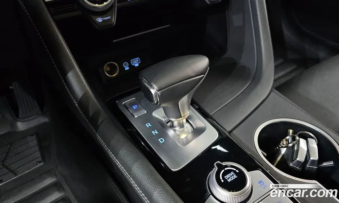 Genesis G70 2018 2.2 автомат (гидро), фото 12 Genesis G70 2018 2.2 автомат (гидро), фото 12