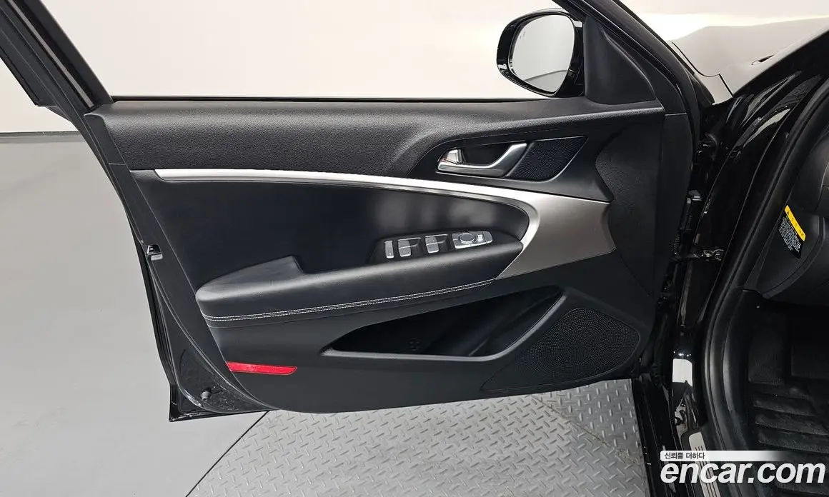 Genesis G70 2018 2.2 автомат (гидро), фото 14 Genesis G70 2018 2.2 автомат (гидро), фото 14