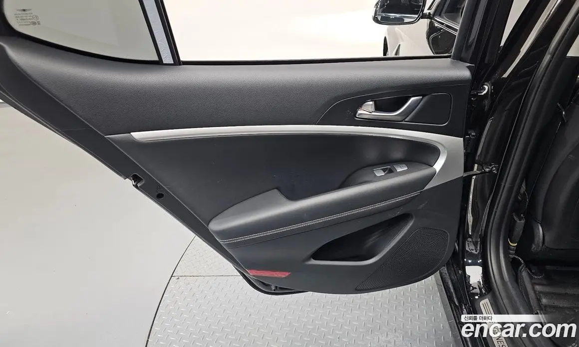 Genesis G70 2018 2.2 автомат (гидро), фото 15 Genesis G70 2018 2.2 автомат (гидро), фото 15