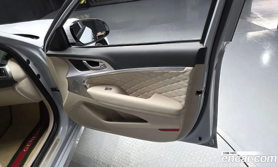 Genesis G70 2019 2.0 автомат (гидро), фото 14 Genesis G70 2019 2.0 автомат (гидро), фото 14