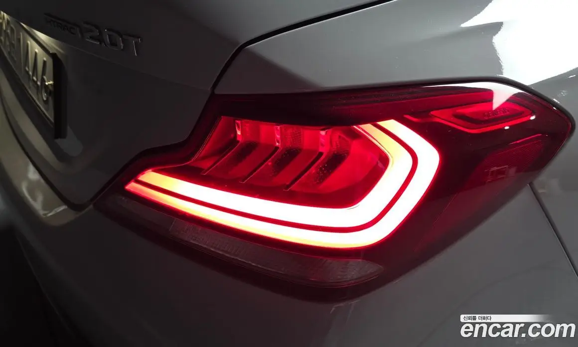Genesis G70 2019 2.0 автомат (гидро), фото 9 Genesis G70 2019 2.0 автомат (гидро), фото 9