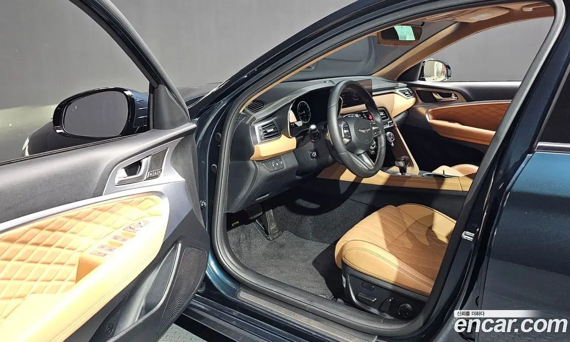 Genesis G70 2022 2.0 автомат (гидро), фото 13 Genesis G70 2022 2.0 автомат (гидро), фото 13