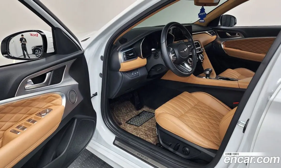 Genesis G70 2023 2.0 автомат (гидро), фото 13 Genesis G70 2023 2.0 автомат (гидро), фото 13