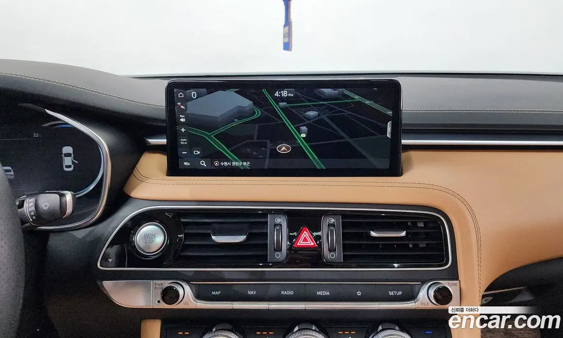 Genesis G70 2023 2.0 автомат (гидро), фото 18 Genesis G70 2023 2.0 автомат (гидро), фото 18