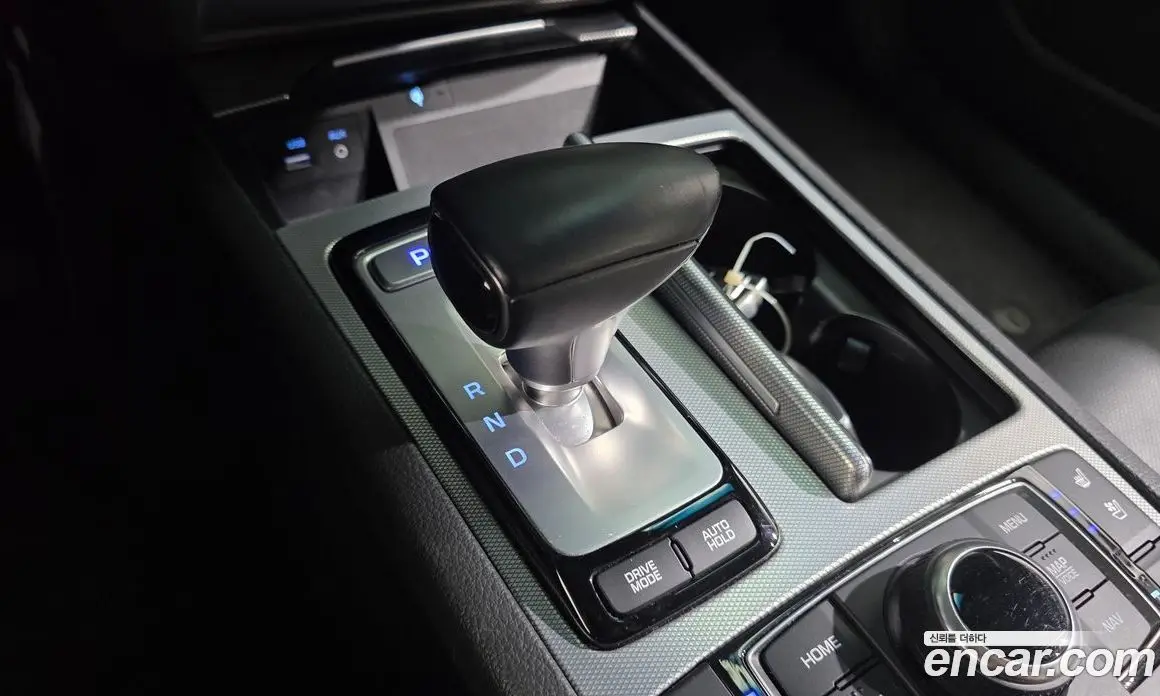 Genesis G80 2017 3.3 автомат (гидро), фото 12 Genesis G80 2017 3.3 автомат (гидро), фото 12