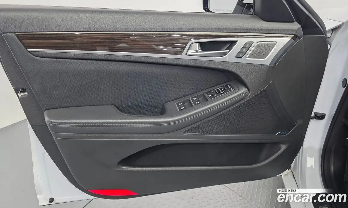 Genesis G80 2017 3.3 автомат (гидро), фото 14 Genesis G80 2017 3.3 автомат (гидро), фото 14