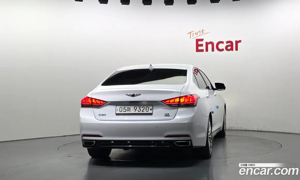 Genesis G80 2017 3.3 автомат (гидро), фото 4 Genesis G80 2017 3.3 автомат (гидро), фото 4