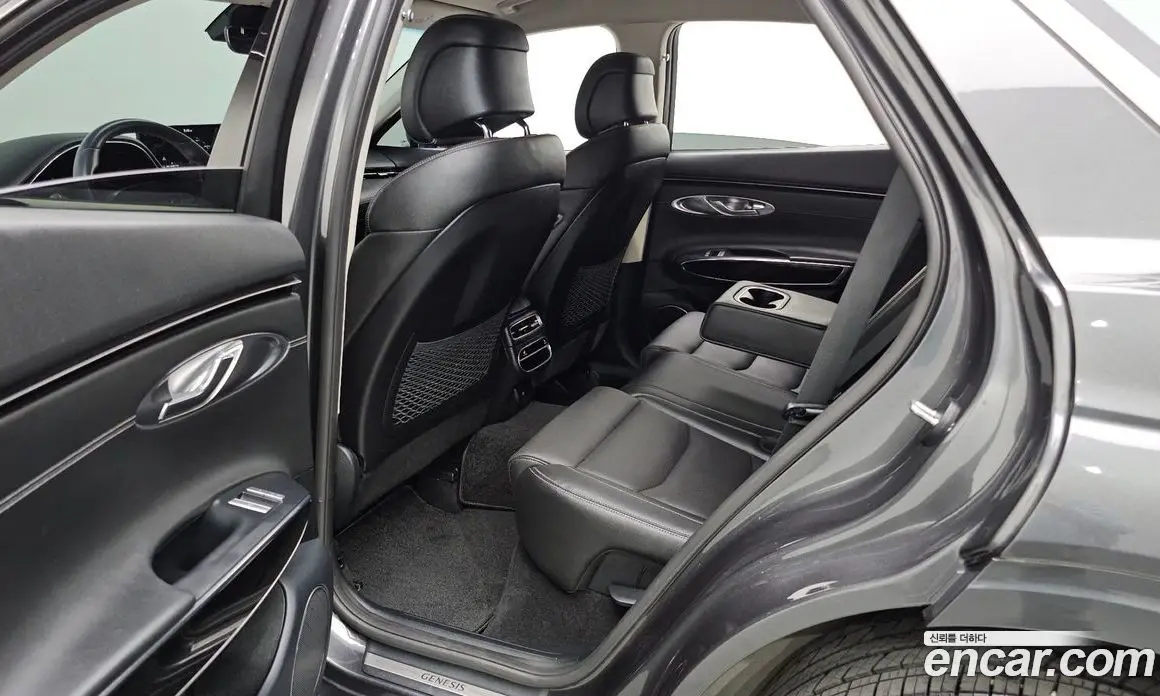 Genesis GV70 2022 2.5 автомат (гидро), фото 15 Genesis GV70 2022 2.5 автомат (гидро), фото 15