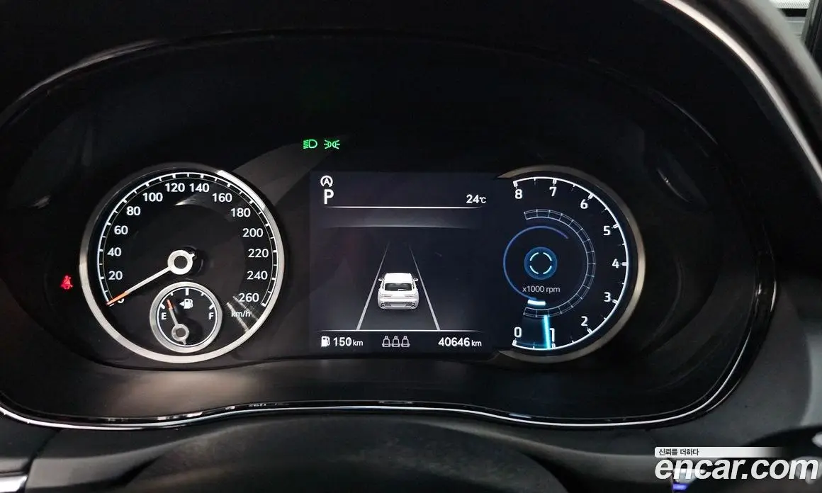 Genesis GV70 2022 2.5 автомат (гидро), фото 10 Genesis GV70 2022 2.5 автомат (гидро), фото 10