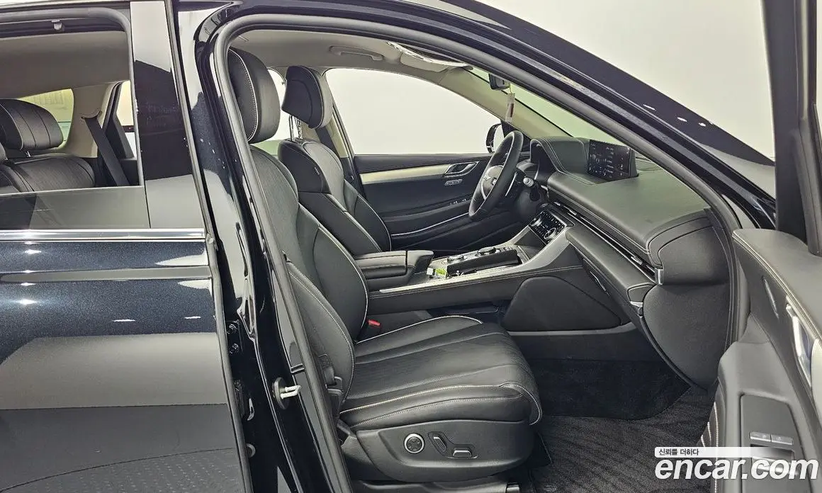 Genesis GV80 2023 2.5 автомат (гидро), фото 17 Genesis GV80 2023 2.5 автомат (гидро), фото 17