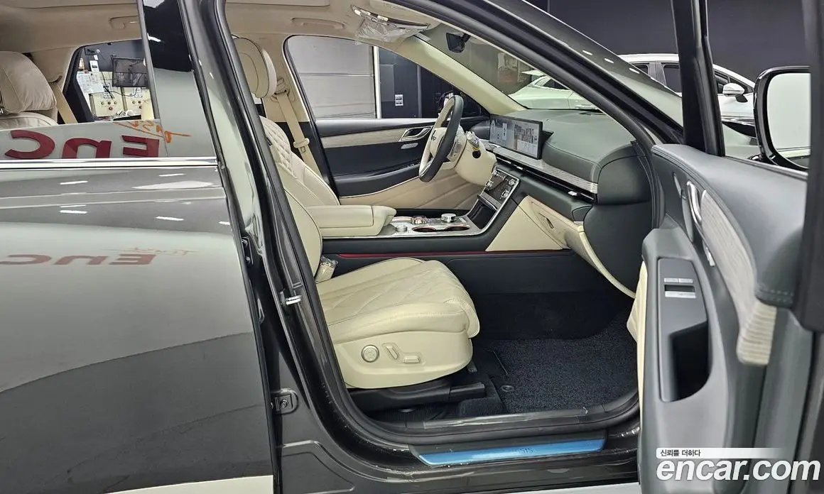 Genesis GV80 2024 2.5 автомат (гидро), фото 15 Genesis GV80 2024 2.5 автомат (гидро), фото 15