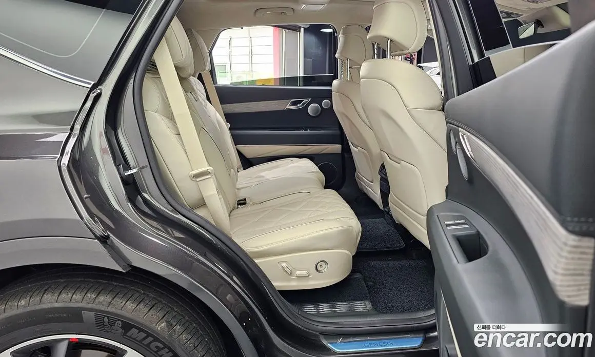 Genesis GV80 2024 2.5 автомат (гидро), фото 17 Genesis GV80 2024 2.5 автомат (гидро), фото 17