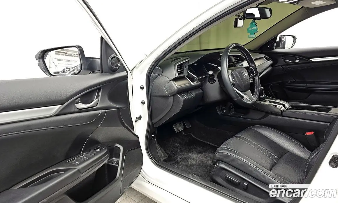 Honda Civic 2017 2.0 автомат (гидро), фото 13 Honda Civic 2017 2.0 автомат (гидро), фото 13